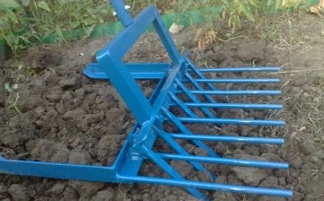 Functions of the miracle of the shovel, its importance for vegetable growers