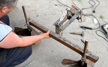 Tools and parts for making a hiller