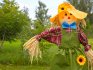 Interesting ideas for a garden scarecrow